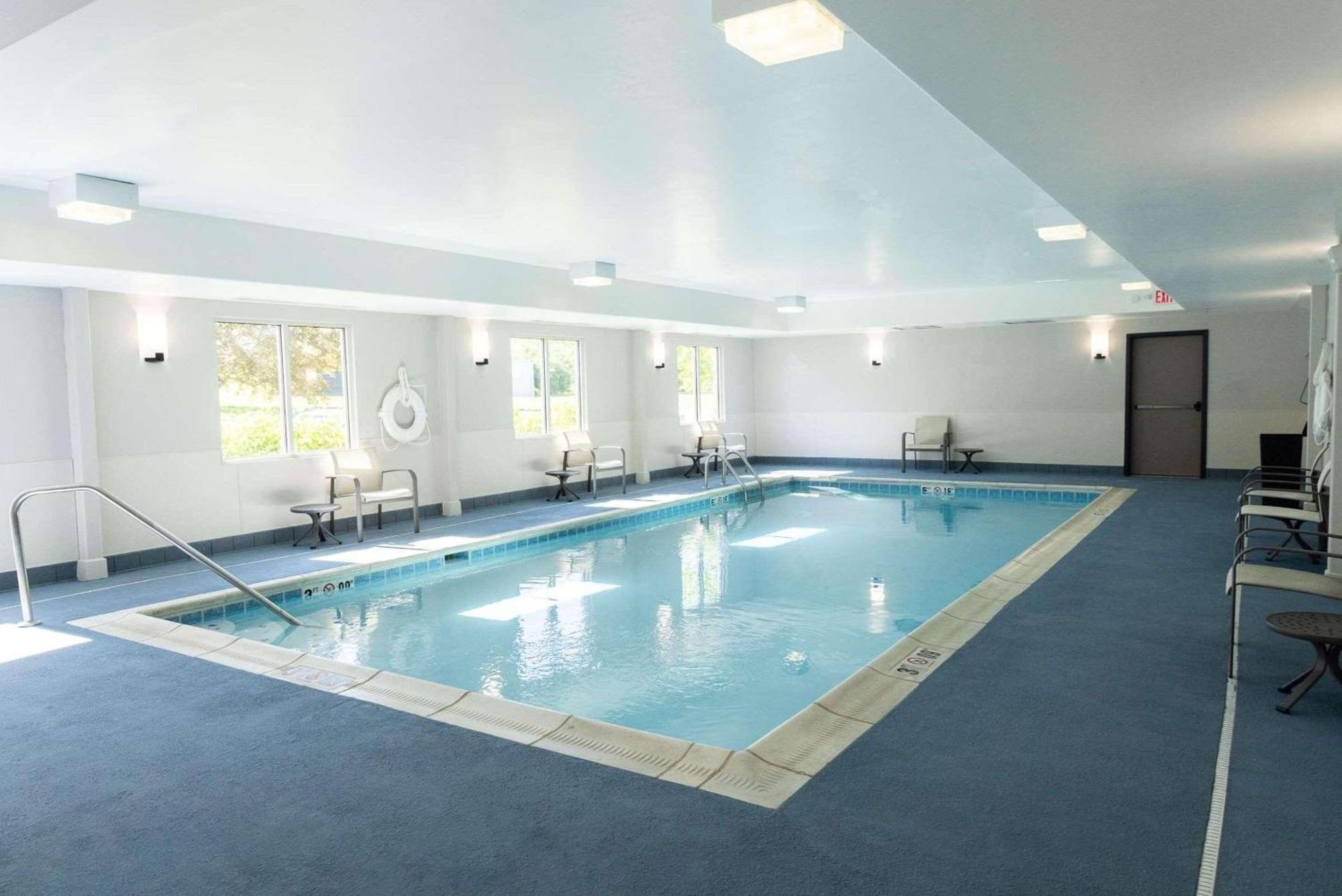 Country Inn & Suites By Radisson, Elizabethtown, Ky Buitenkant foto